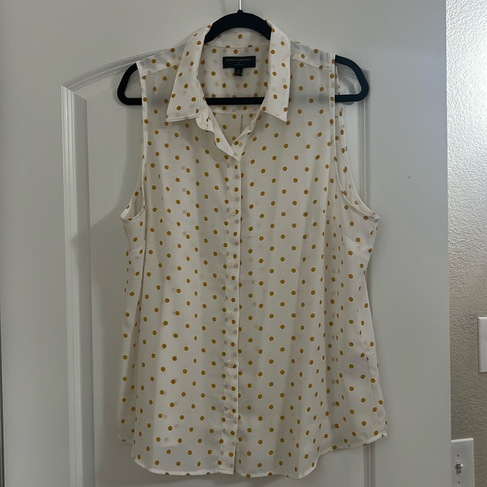 Banana Republic sleeveless blouse